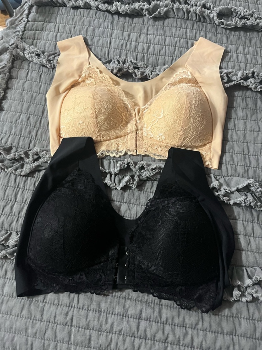TWO NWOT Lace Front-Close Comfort Bra - Large